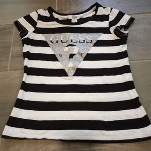 Girls size 7 Guess t-shirt